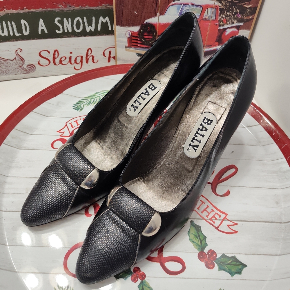 🖤 Vintage 80's Bally Switzerland Lamb Leather Kitten Heel Pumps, Black, 7N